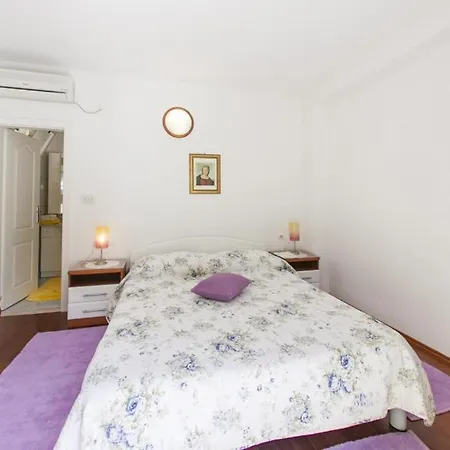 شقة In With Sea View, Terrace, Air Conditioning, Wifi 3634-1 *