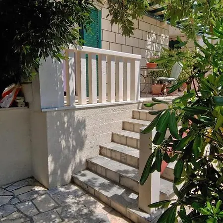 Apartment In With Sea View, Terrace, Air Conditioning, Wifi 3634-1